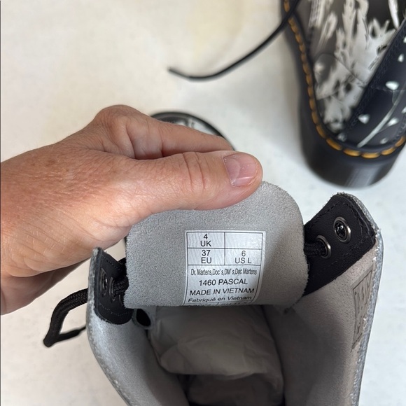 Dr. Martens 1460 Pascal Printed Leather Women's Ankle Boots Sz 6 - Picture 7 of 11